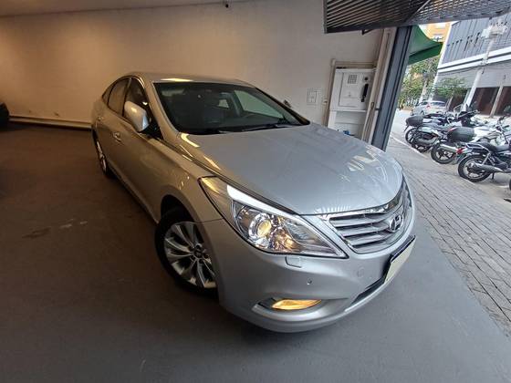 HYUNDAI AZERA 3.0 MPFI GLS V6 24V GASOLINA 4P AUTOMÁTICO